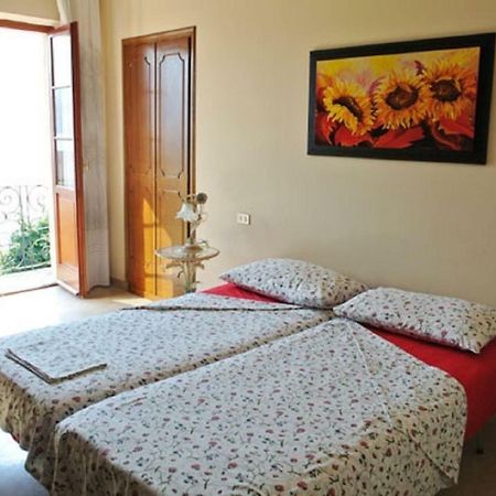 Casa Farfalla กันโนบีโอ ภายนอก รูปภาพ