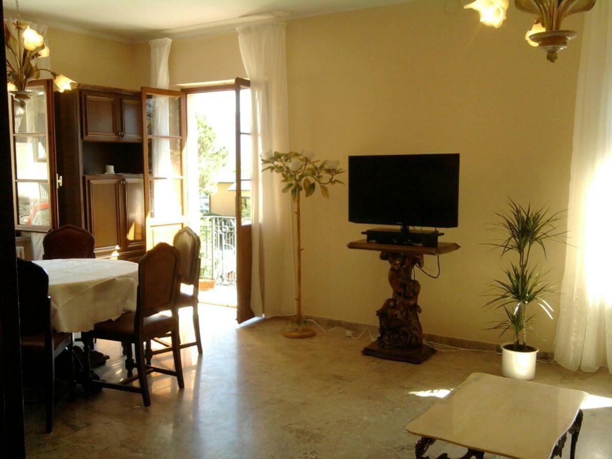 Casa Farfalla กันโนบีโอ ภายนอก รูปภาพ